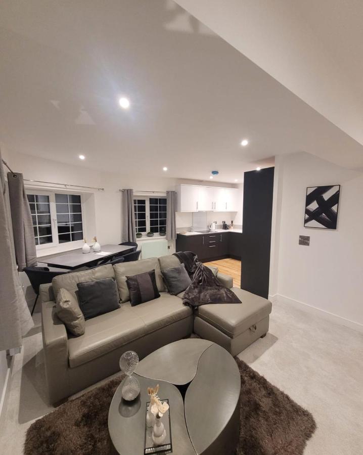 Luxury 1 Bed Apartment In The Centre Of Rochester Рочестер Екстер'єр фото