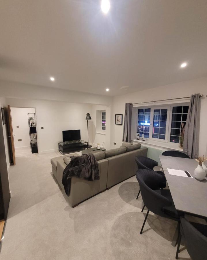 Luxury 1 Bed Apartment In The Centre Of Rochester Рочестер Екстер'єр фото
