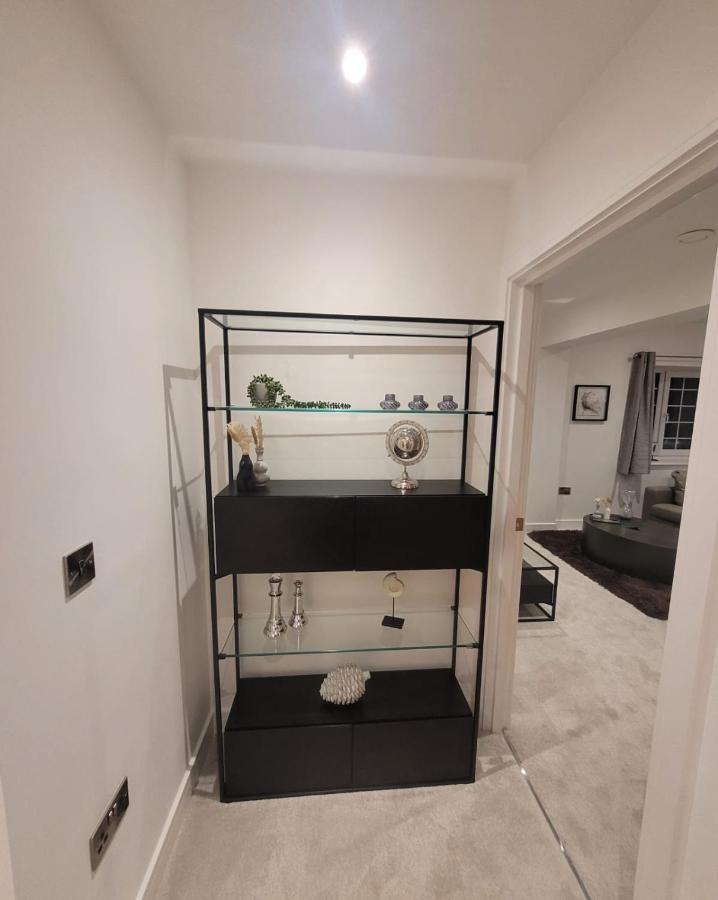 Luxury 1 Bed Apartment In The Centre Of Rochester Рочестер Екстер'єр фото