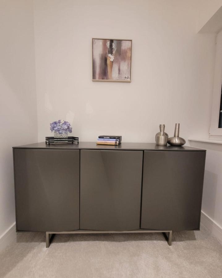 Luxury 1 Bed Apartment In The Centre Of Rochester Рочестер Екстер'єр фото